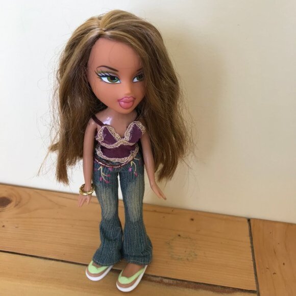 Other - Bratz Fianna Doll Funk Out Clothing Outfit Redressed Sandal Feet
